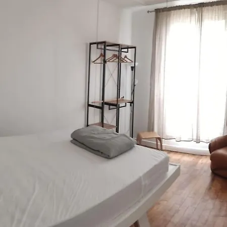 Moderne A 2 Pas Du Centre -5pax Апартаменты Париж
